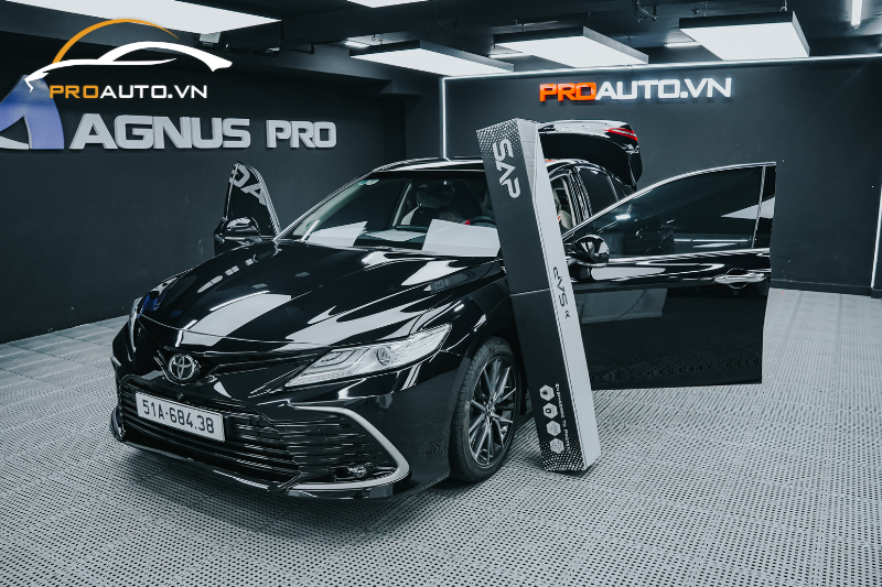 Dán phim PPF xe Toyota Camry với thương hiệu PPF SAP