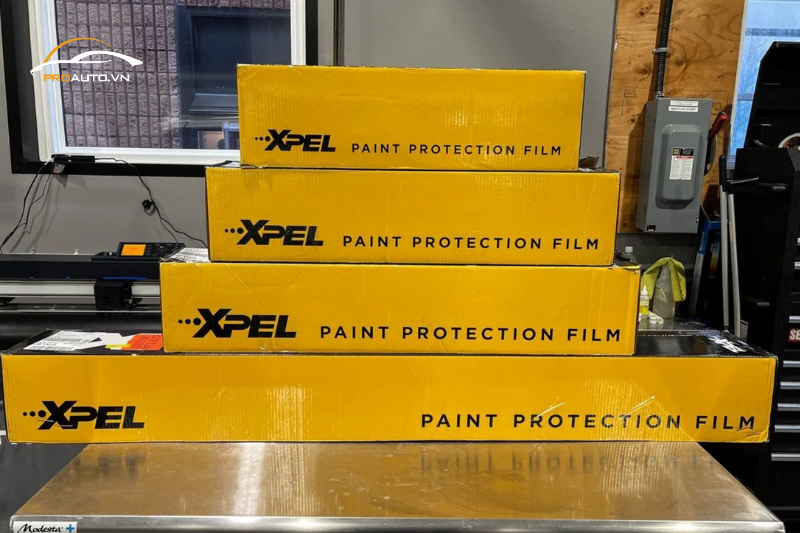 Dán phim PPF Xpel cho xe ô tô