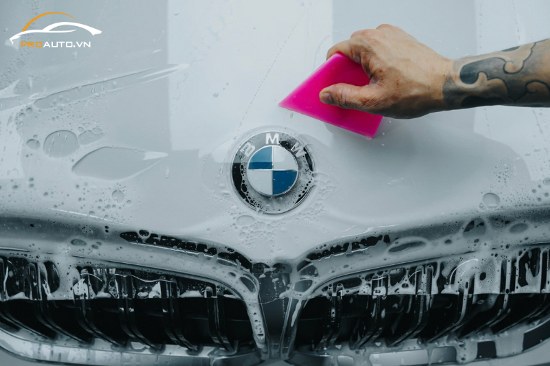 Dán PPF cho cụm chi tiết trước và sau xe ô tô