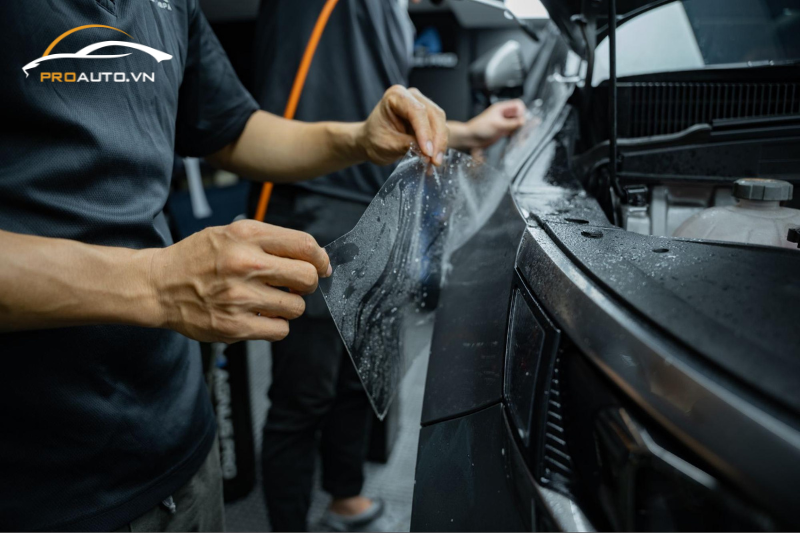 Dán PPF giúp bảo vệ xế yêu khỏi tác động từ môi trường