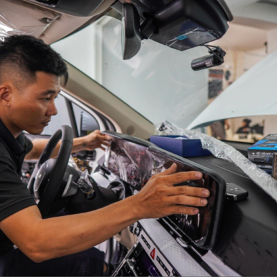 Dán PPF nội thất ô tô giúp chống trầy xước