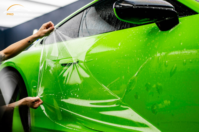 Dán PPF STEK giúp chống bám bụi, nước và các chất ăn mòn