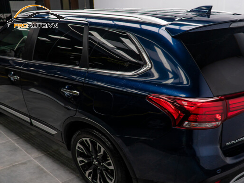 Dán phim PPF xe Mitsubishi Outlander Sport