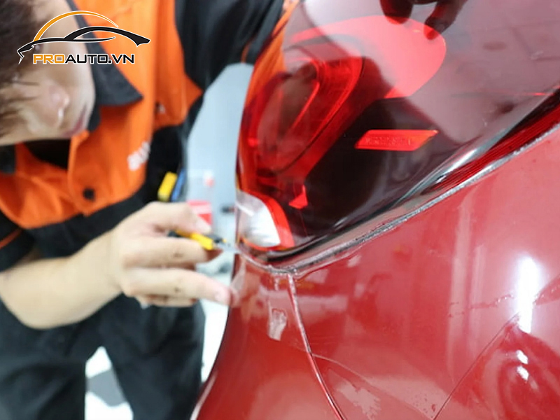 Dán phim PPF xe Mitsubishi Attrage