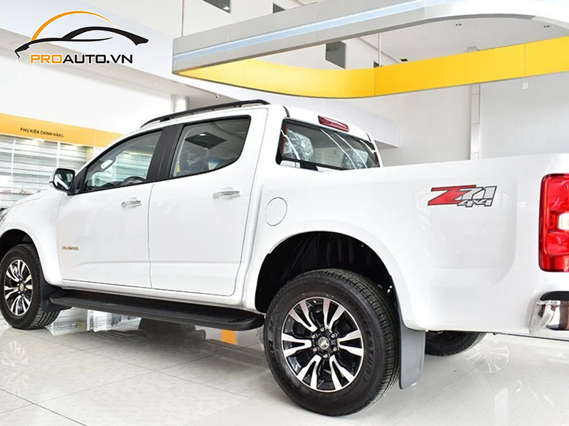 Dán phim PPF xe Chevrolet Colorado