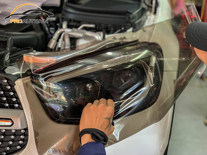 Dán phim PPF xe Mercedes Benz GLC 300