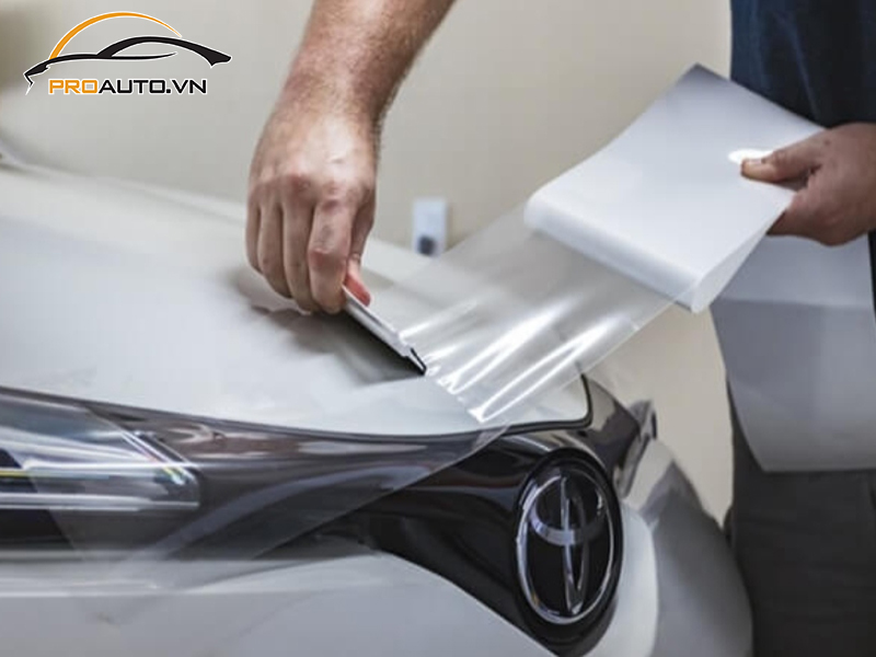 Dán phim PPF xe Toyota Innova
