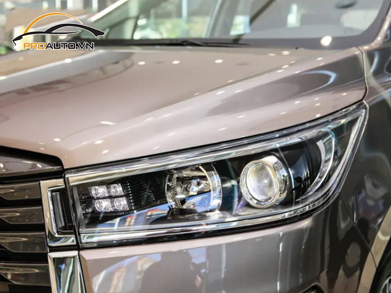 Dán phim PPF xe Toyota Innova