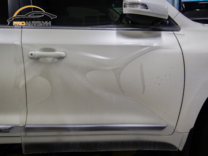 Dán phim PPF xe Toyota Land Cruiser