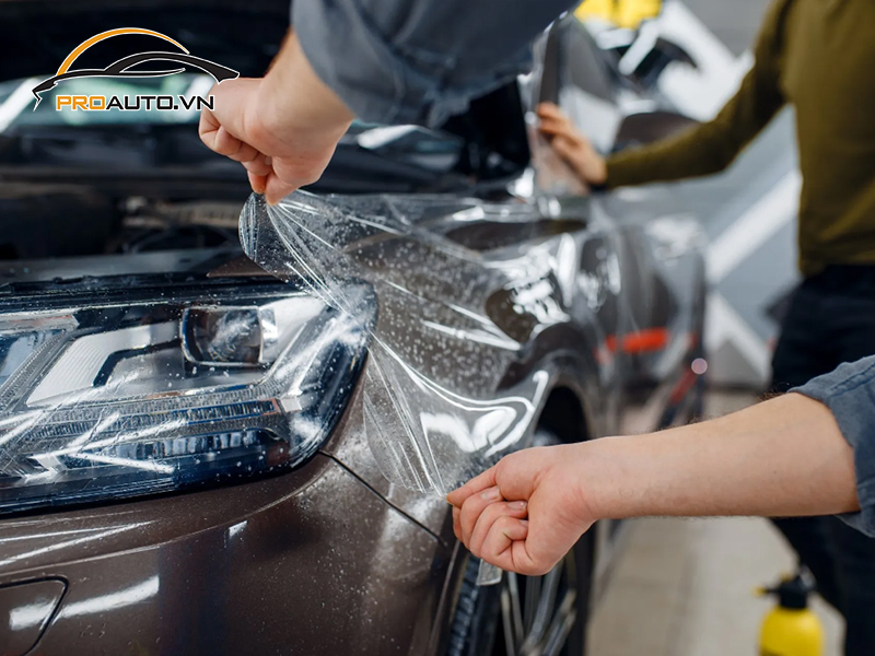 Dán phim PPF xe Toyota Innova