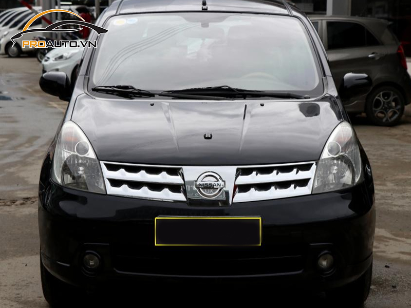 dan-phim-ppf-xe-Livina