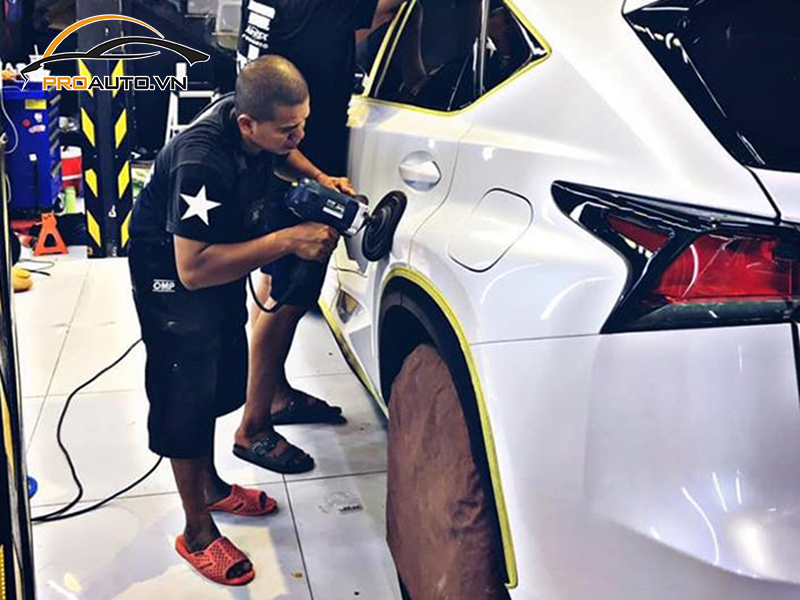 Dán phim PPF xe Lexus Luxury Sedan