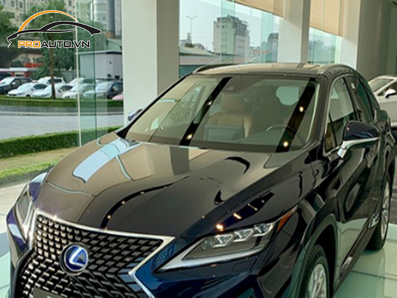 Dán phim PPF xe Lexus Luxury Sedan