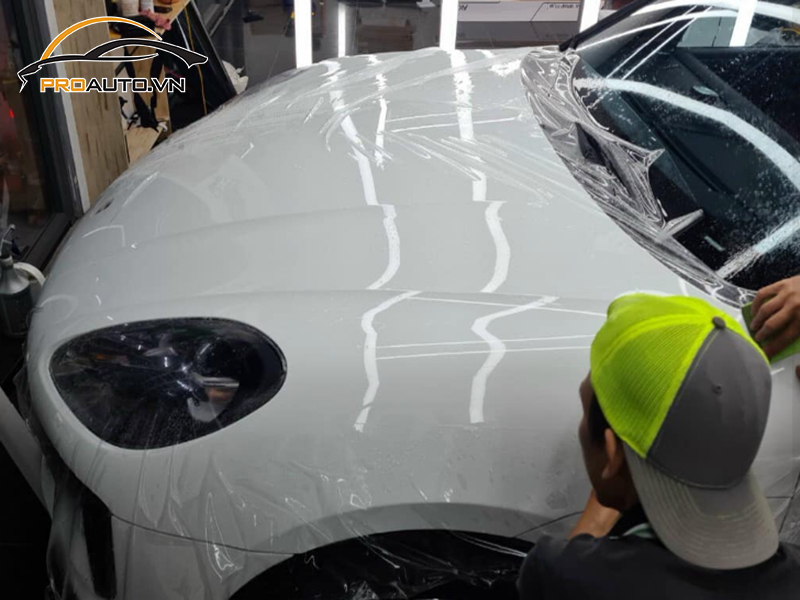 Dán phim PPF xe Porsche Macan