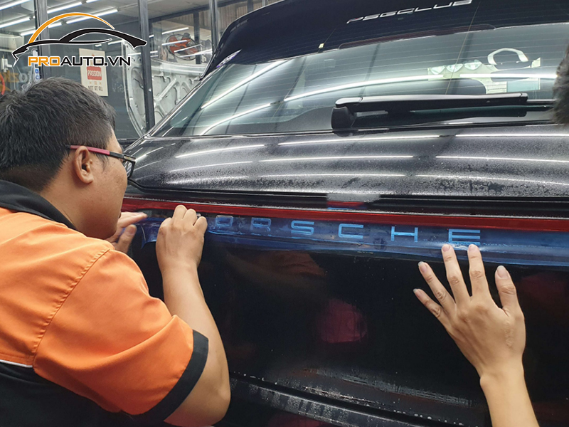 Dán phim PPF xe Porsche Macan