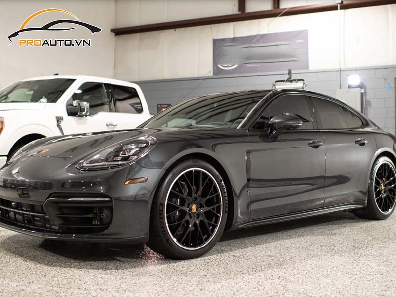 Dán phim PPF xe Porsche Panamera