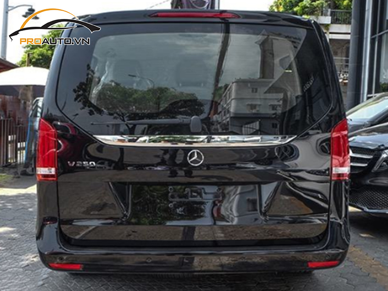 Dán phim PPF xe Mercedes Benz V250