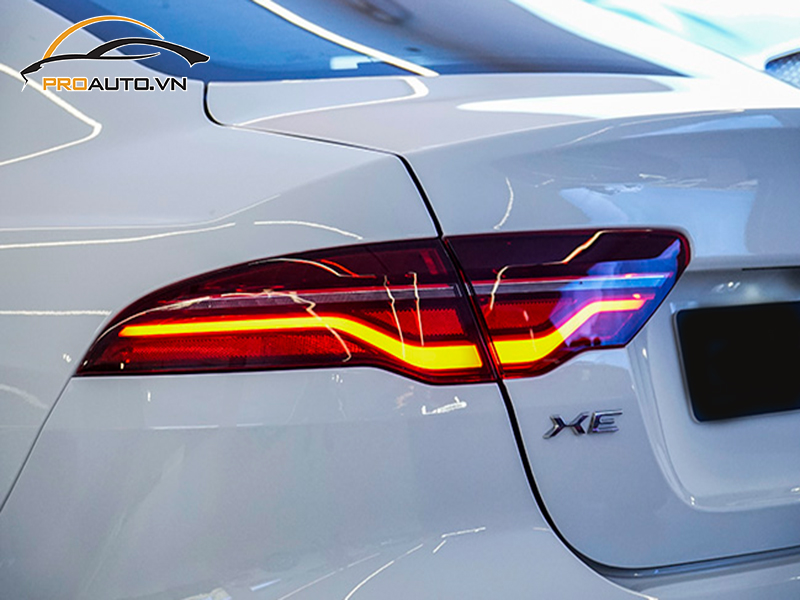 Dán phim PPF xe Jaguar XE