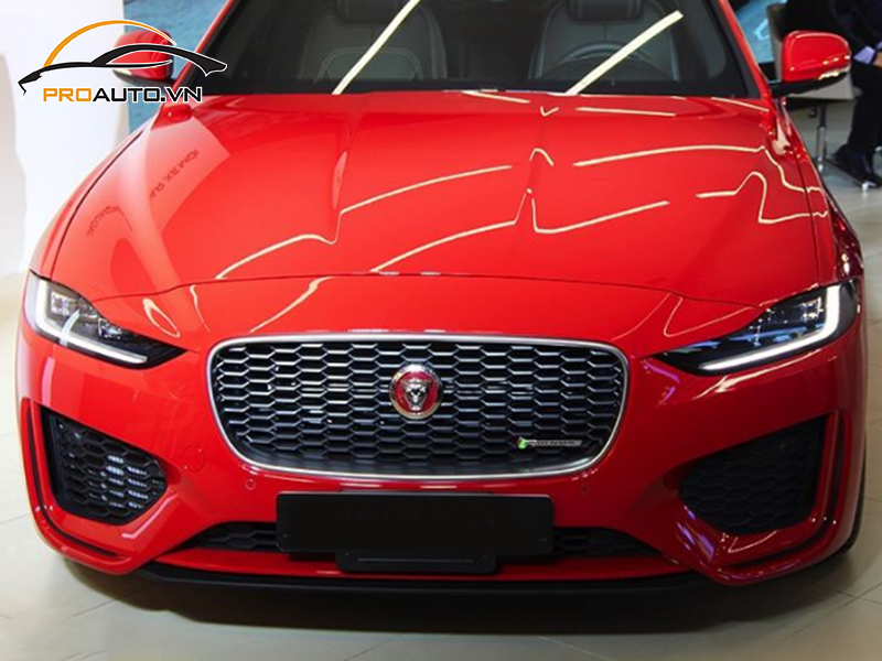 Dán phim PPF xe Jaguar XE