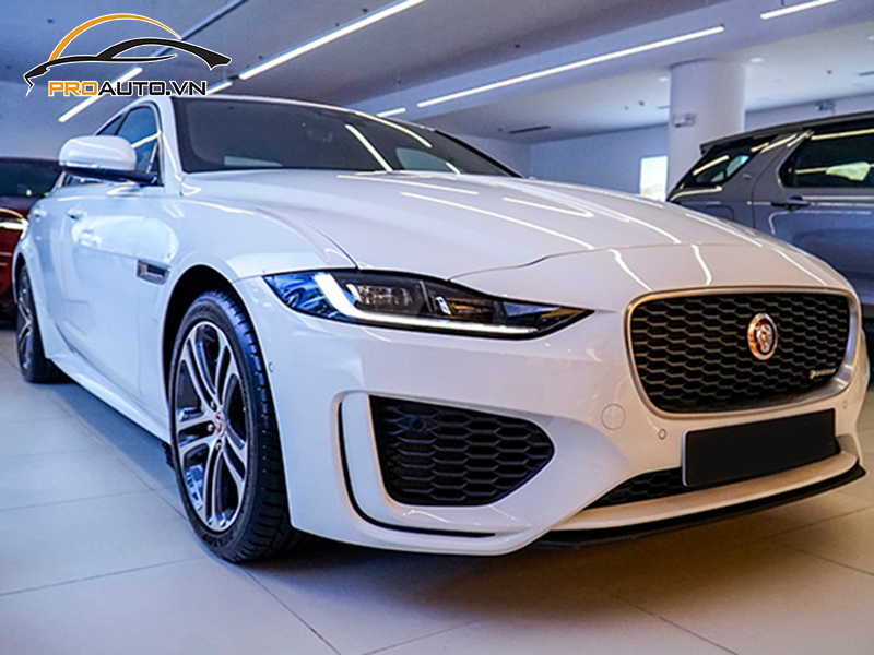 Dán phim PPF xe Jaguar XE