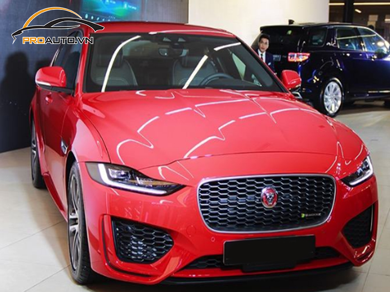 Dán phim PPF xe Jaguar XE