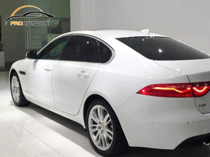 Dán phim PPF xe Jaguar XF