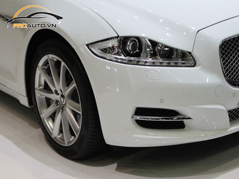 Dán phim PPF xe Jaguar XJ
