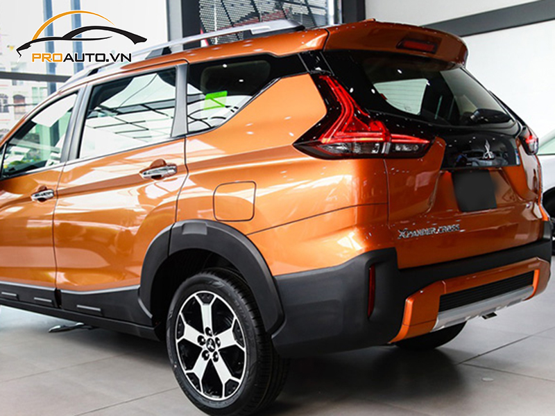 Dán phim PPF xe Mitsubishi Xpander Cross
