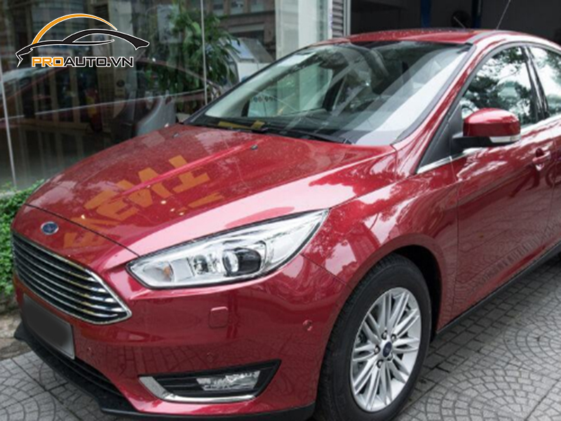Dán phim PPF xe Ford Focus