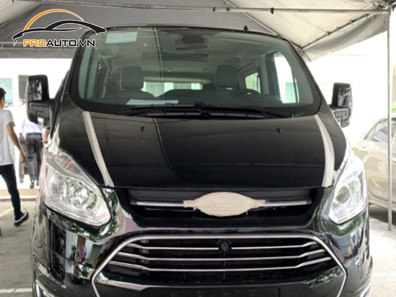 Dán phim PPF xe Ford Tourneo