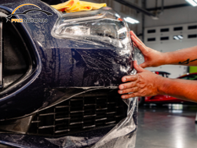 Dán phim PPF xe Hyundai Starex