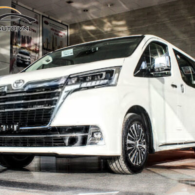 Dán phim PPF xe Toyota Granvia