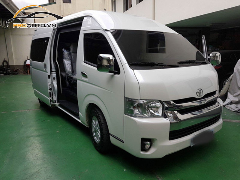 Dán phim PPF xe Toyota Hiace