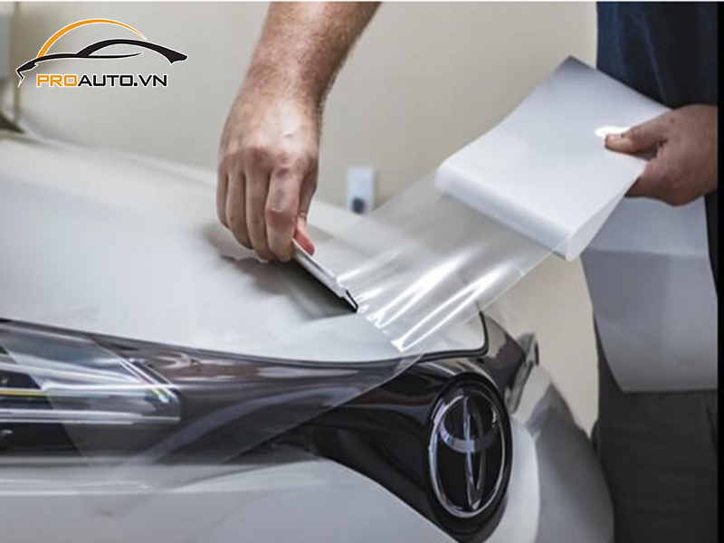 Dán phim PPF xe Toyota Hiace