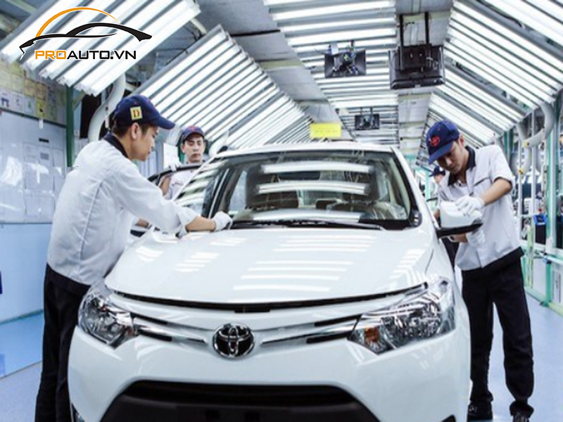 Dán phim PPF xe Toyota Rush