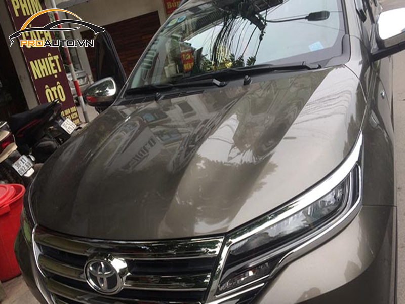 Dán phim PPF xe Toyota Rush