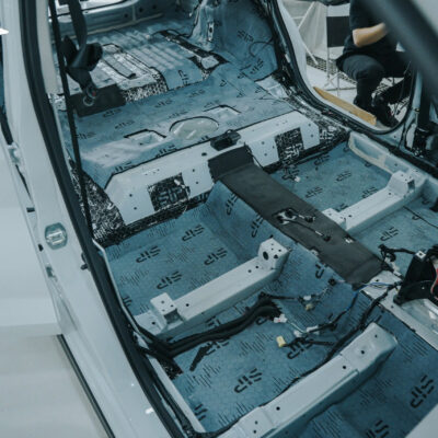 Dán tiêu âm chống ồn Toyota Veloz Cross