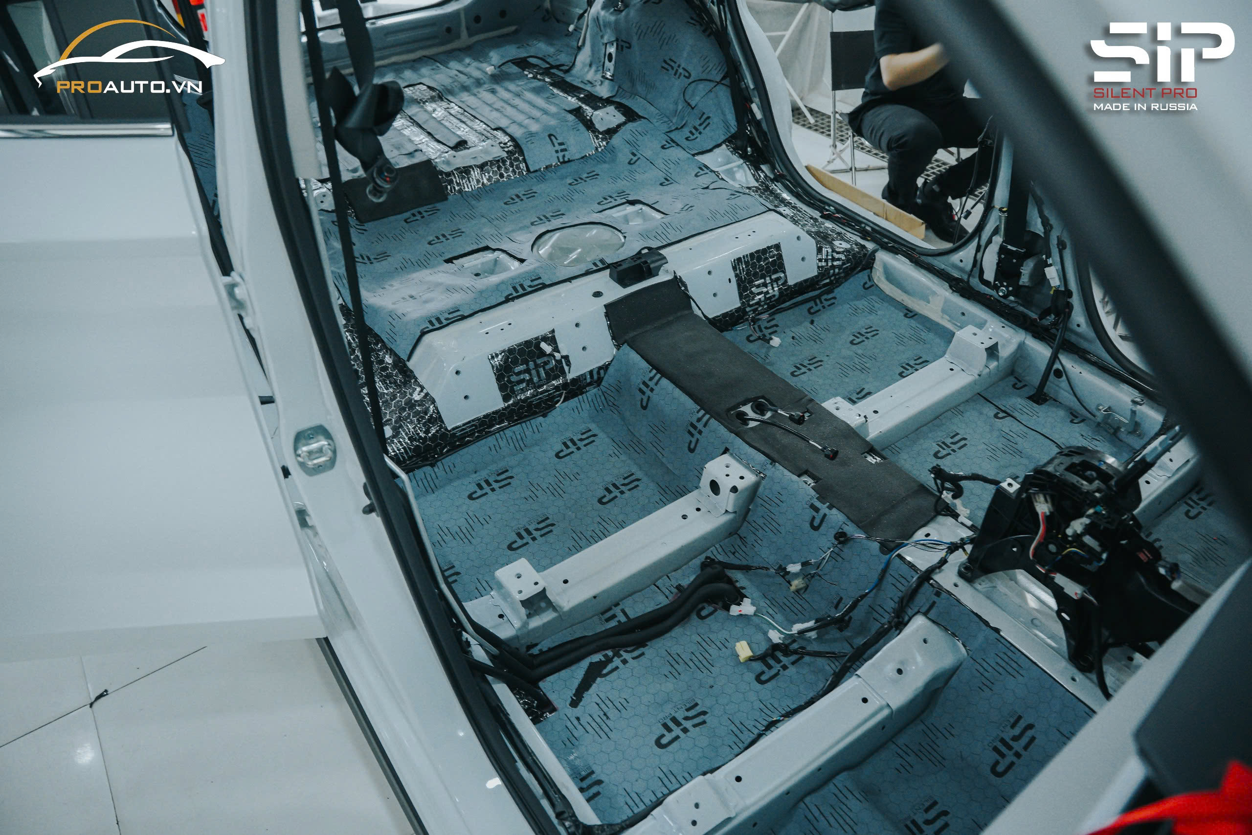 Dán tiêu âm chống ồn Toyota Veloz Cross