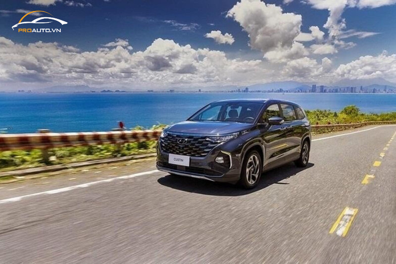 Đánh giá ngoại thất xe Hyundai Custin 2024