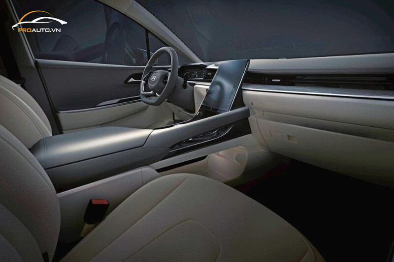 Đánh giá nội thất của Hyundai Custin 2024