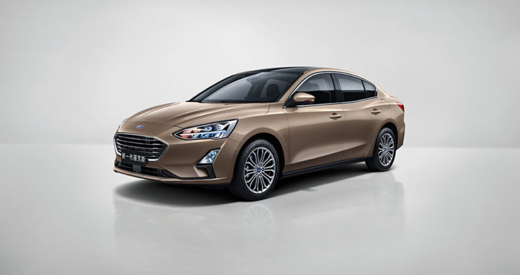 Nâng cấp âm thanh xe Ford Focus