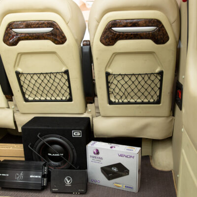 do am thanh xe Ford Transit 5