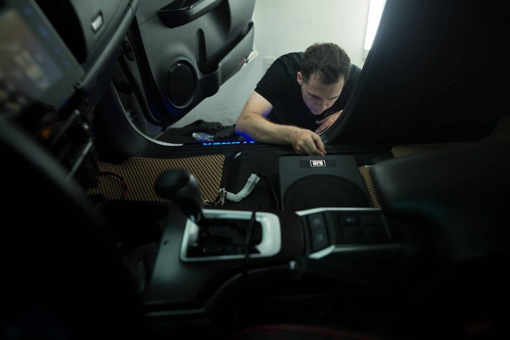 Thi công nâng cấp âm thanh xe ô tô tại Proauto.vn