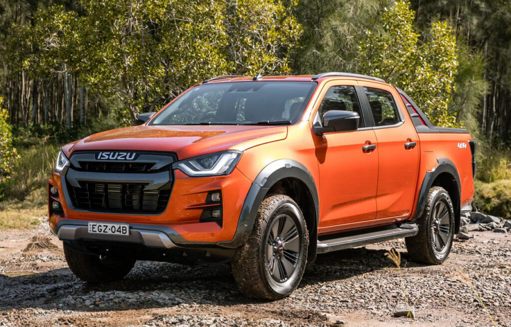 Nâng cấp âm thanh xe Isuzu DMAX