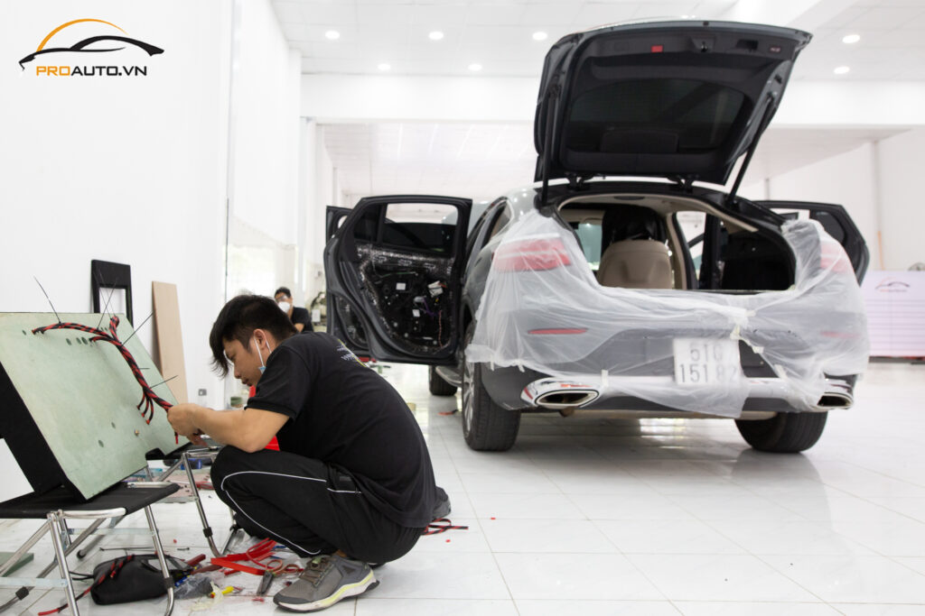 Gắn, thay, độ loa, sub điện và amply xe