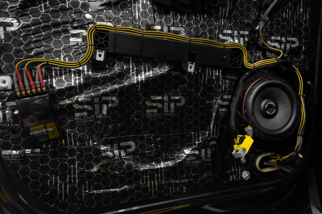 Thi công nâng cấp âm thanh xe ô tô tại Proauto.vn