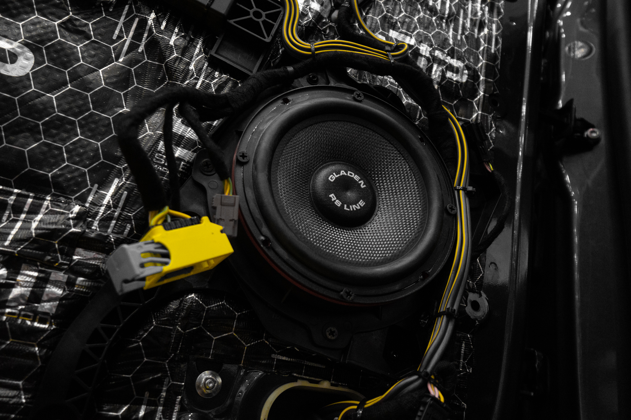 Thi công nâng cấp âm thanh xe ô tô tại Proauto.vn