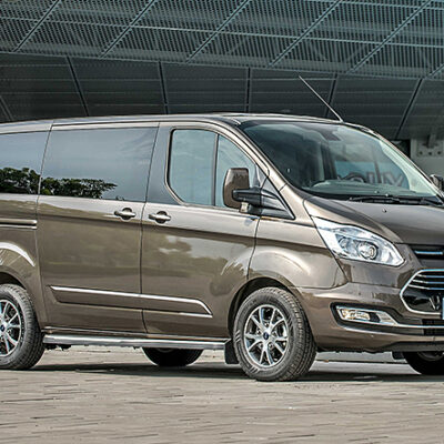 Độ âm thanh xe Ford Tourneo