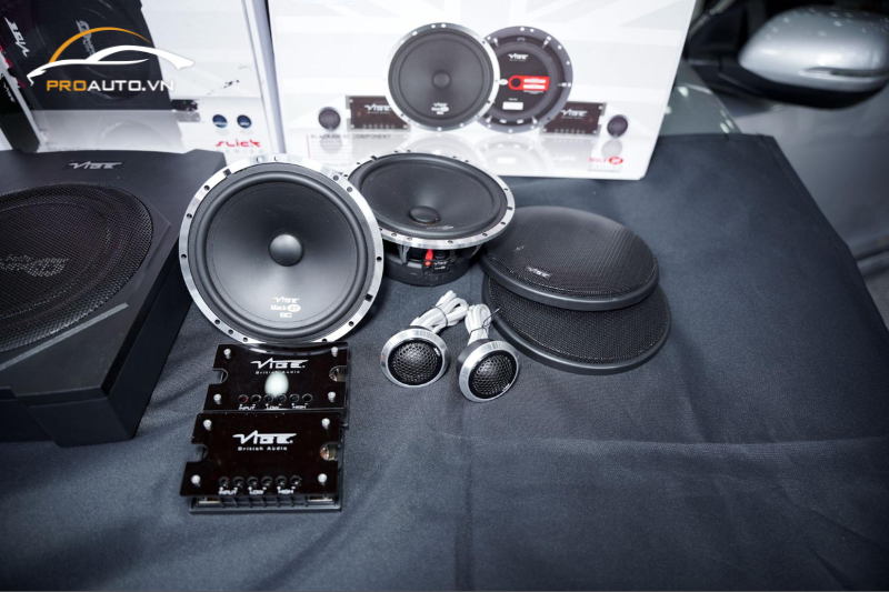 Độ âm thanh xe hơi là gì?