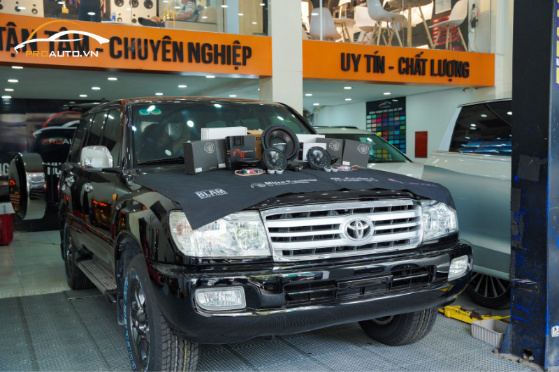 Độ âm thanh xe Toyota Land Cruiser - Bảng giá 2024